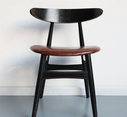 고형 목재 의복 의장 가정용 의장 실용적이고 현대적인 디자인 오스만