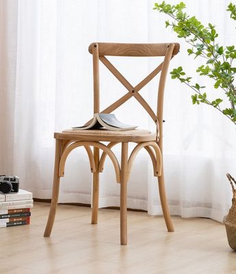 접힌 노르딕 모던 라탄 크로스 백