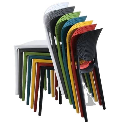 식품 법원 식사실 가구 현대 디자인 스타일의 포장 가능한 플라스틱 PP 의자 저렴