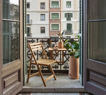 노르딕 디자인 호텔 및 레스토랑을 위한 견고한 접이식 목재 의자