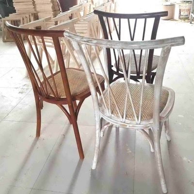 제조 공급 이벤트용 쌓일 수 있는 목재 의자 현대 디자인 호텔 레스토랑 잔치 및 가정