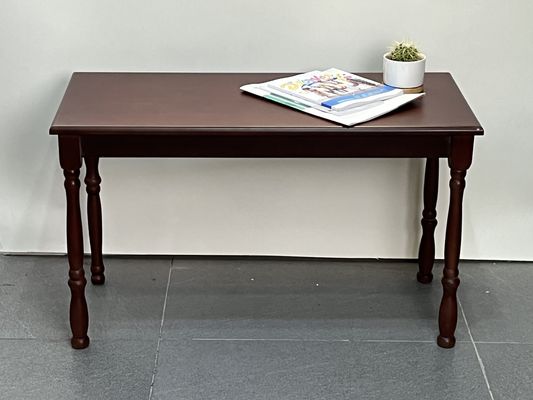 천연 또는 어두운 아가씨 색상 홀 고대 레스토랑을위한 목재 식탁