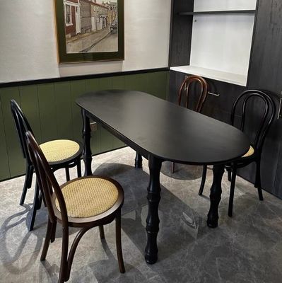 단단한 목재 견고한 이벤트 웨딩 의자 라탄 목재 쌓일 수 있는 식탁 의자