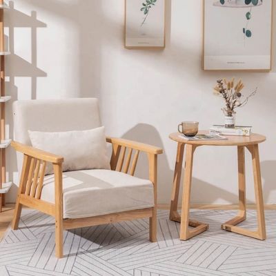 현대적 인 단단 한 나무 의자 생활실 의 스타일 과 편안함 의 완벽한 조합