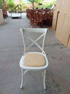 노르딕 스타일 스택블 나무 크로스 백 라탄 식탁 의자 맞춤형 W42CM * D44CM * H87CM 크기