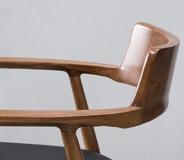 식탁과 거실용 고전 북유럽 스타일의 단단한 목재 포장 식탁 의자