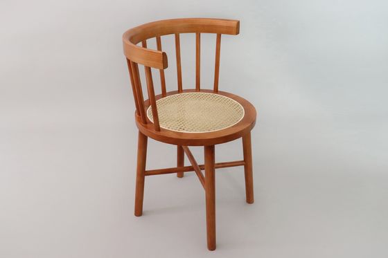 맞춤형 색상 고객 디자인 수용 가능한 노르딕 현대 래탄 의자 목재 가구
