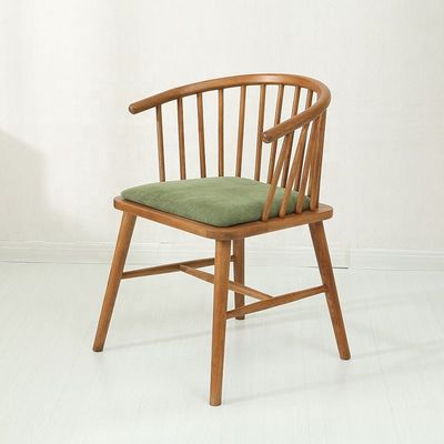 현대 디자인 식실 가구 등반 팔받침 스타일리시한 디자인으로 목재 식탁 의자