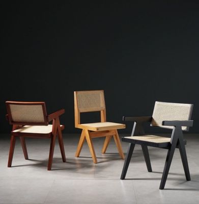 모던 디자인 높이 조절 가능한 로탄 팔 없는 식탁 의자