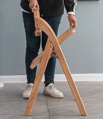 OEM 서비스 받아 들인 천연 라탄 고형 목재 식탁 의자 접이식 디자인 가구