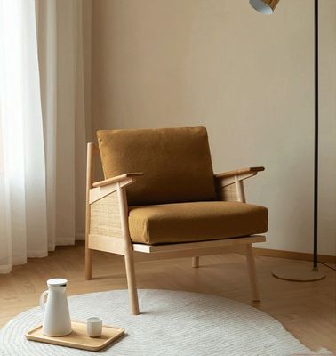 홈 가구 일반 노르딕 라운지 나무 소파 의자 아래 깃털 쿠션과 함께 천연 직물 라탄 정형 나무 의자