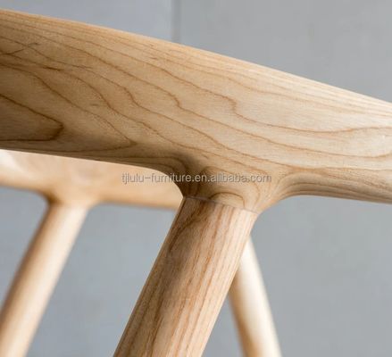 집 가구 고급 현대 식탁 의자 고형 나무 프레임과 단일 좌석 디자인