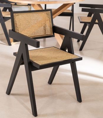 천연 견고한 라탄 커버 재료 레스토랑 호텔을위한 현대 고형 나무 식탁 의자