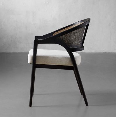 간단한 노르딕 디자인 모던 레스토랑을위한 현대 고형 목재 라탄 직물 식당 의자