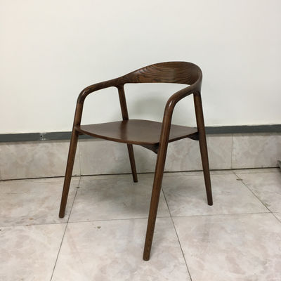 노르딕 현대 목재 PU 가죽 식탁 오피스 건물에서 사용자 정의 색상을 위해 팔받침과 함께 목재 거실 가구