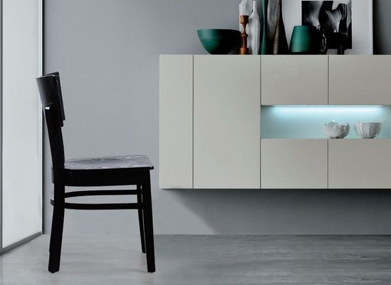 레스토랑 식사 및 가족 여가용을 위해 북유럽 현대 스타일의 전체 단단한 목재 의자