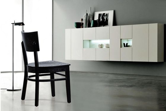 레스토랑 식사 및 가족 여가용을 위해 북유럽 현대 스타일의 전체 단단한 목재 의자