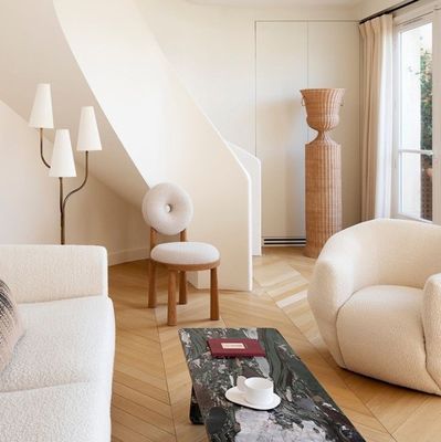 식탁 가구에 맞춤형 디자인을위한 현대 고형 목재 식탁 의자