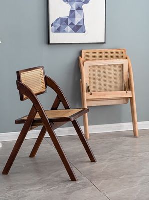 사무실 건물 및 식탁 접이식 디자인으로 된 목재 결혼식 의자