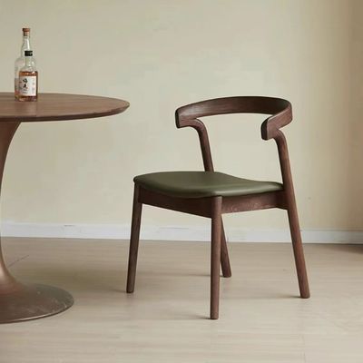 맞춤형 디자인 모던 디자인 레스토랑을 위한 단단한 목재 의자