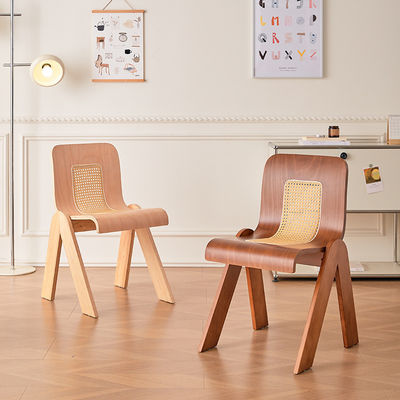 호텔 레스토랑 노르딕 나무 식탁 의자 니트로 라크 가공 및 고무 나무 프레임