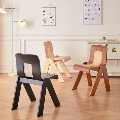 호텔 레스토랑 노르딕 나무 식탁 의자 니트로 라크 가공 및 고무 나무 프레임