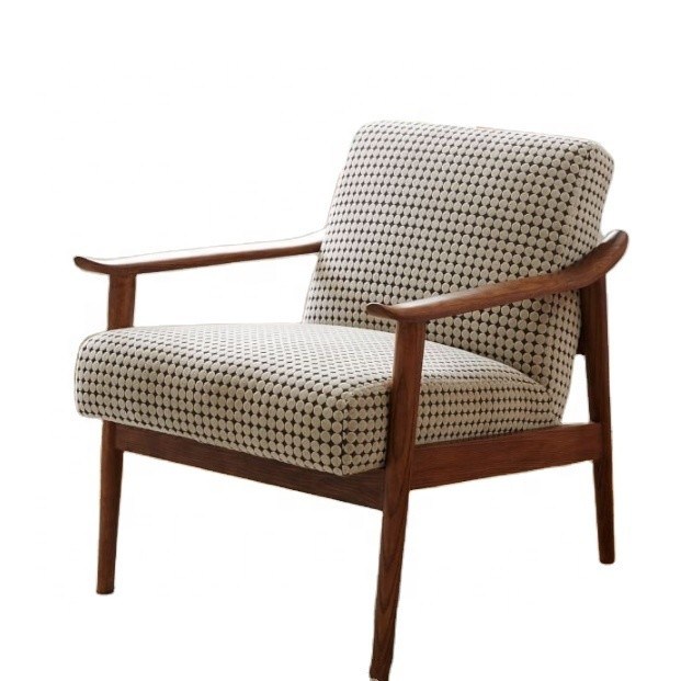 현대적인 디자인으로 호텔 특유의 거실 의자 가죽 팔받침대와 벨벳 천