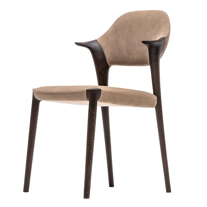 이탈리아의 현대적인 단단한 목재 식탁 의자 검은색/갈색 가죽 또는 사슴 가죽 벨벳 의 팔받침