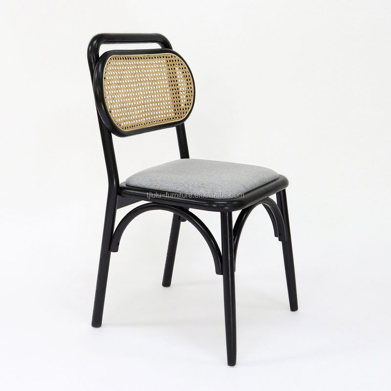 맞춤형 디자인 식탁용 목재 라탄 의자 W47*D51*H82.5CM 천연 고체 나무